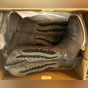Women’s Justin Boots